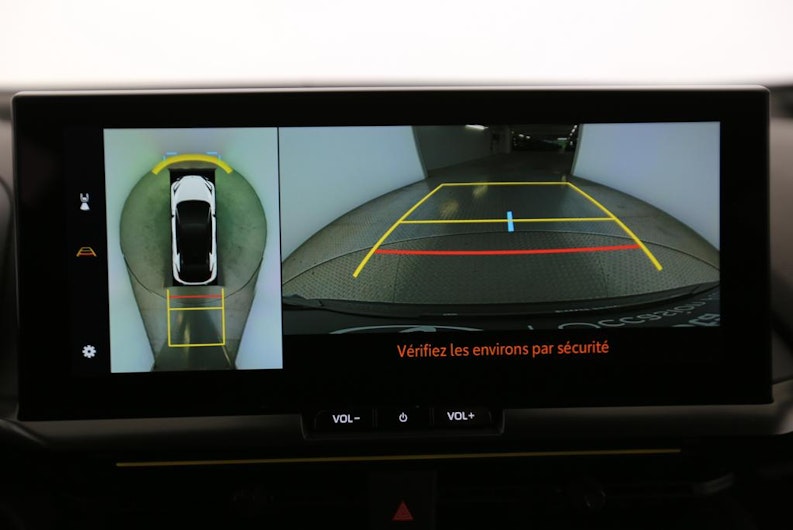 Vehicle image TOYOTA C-HR