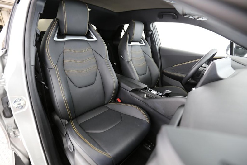 Vehicle image TOYOTA C-HR