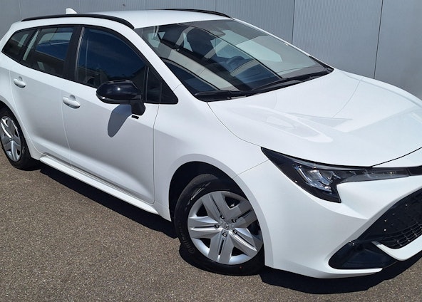 First vehicle image First vehicle image