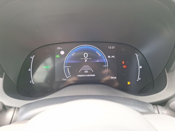 Vehicle image 14