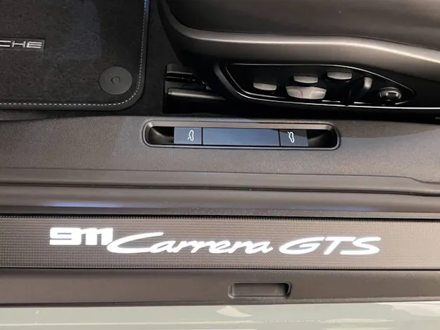 Porsche 911 Carrera GTS Cabriolet