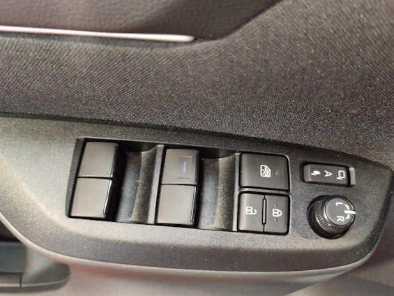 Vehicle image 14 Vehicle image 14