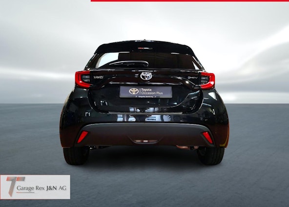 Vehicle image 3 Vehicle image 3