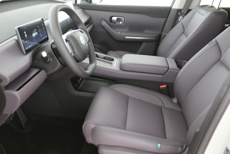 Vehicle image LEAPMOTOR C10