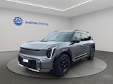 First vehicle image