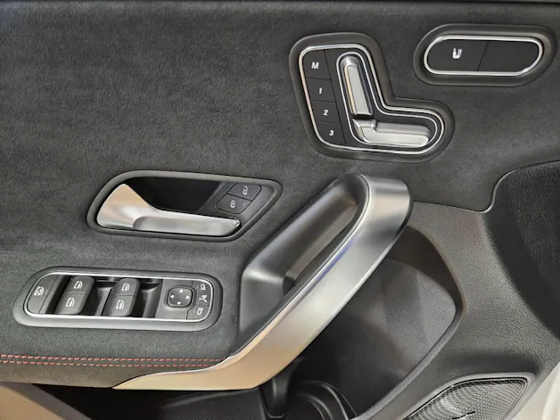 Mercedes-Benz A 250 4Matic AMG Line