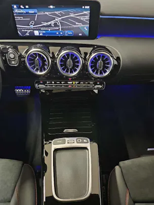 Mercedes-Benz A 250 4Matic AMG Line