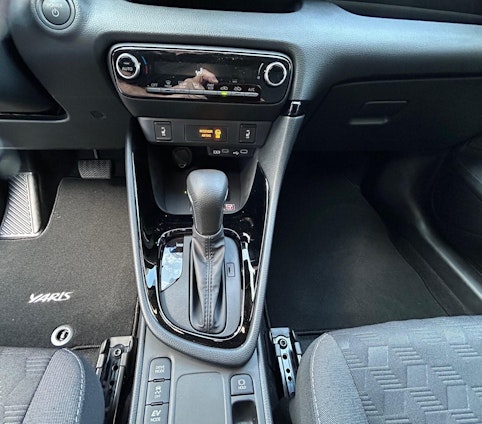 Vehicle image 9