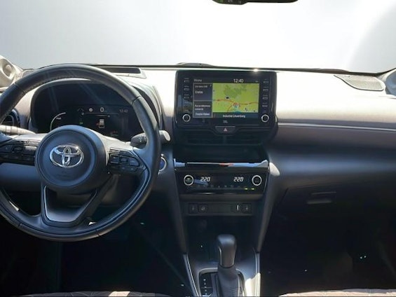 Vehicle image 5