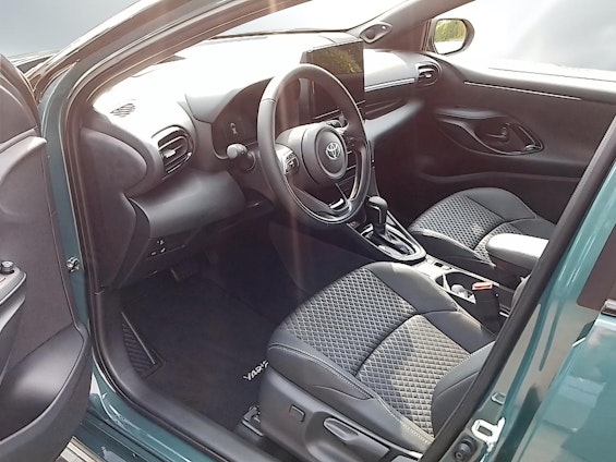 Vehicle image 7
