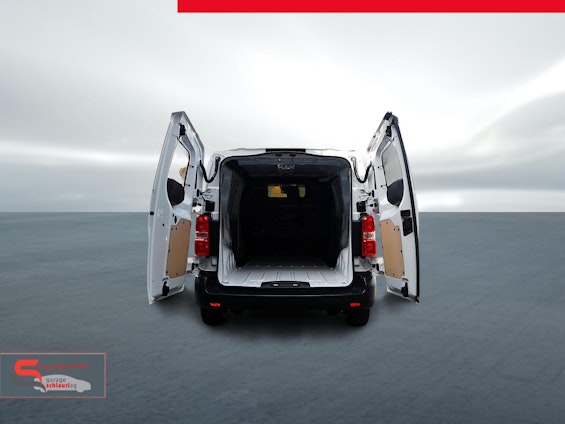 Vehicle image 4 Vehicle image 4