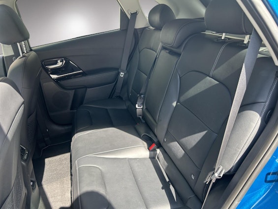 Vehicle image 15 Vehicle image 15