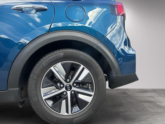 Vehicle image 21 Vehicle image 21