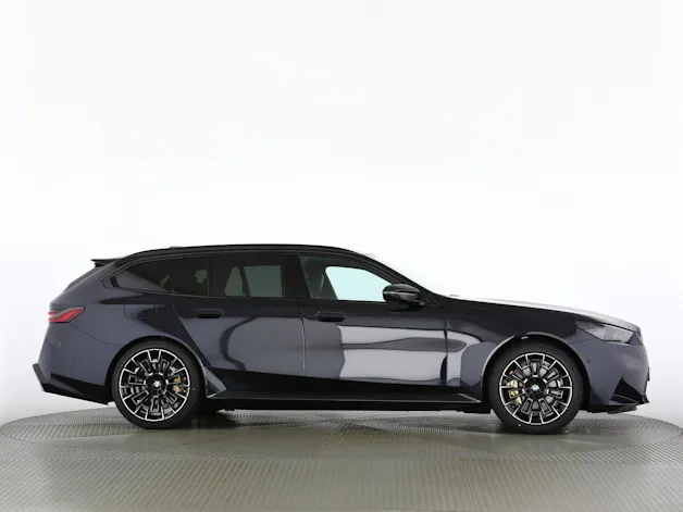 BMW M5 xDrive Touring