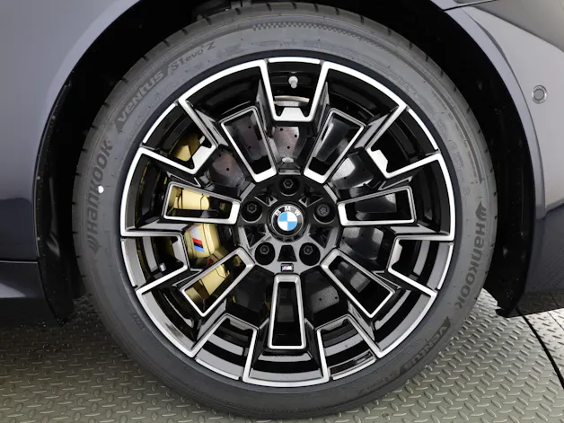 BMW M5 xDrive Touring