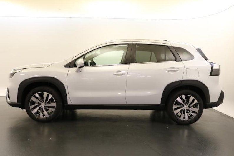 Vehicle image SUZUKI S-CROSS