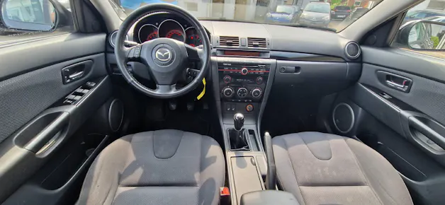 Mazda 3 Hatchback 2.0 16V Sport