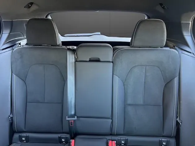 Volvo XC40 2.0 B4 MH Plus Dark
