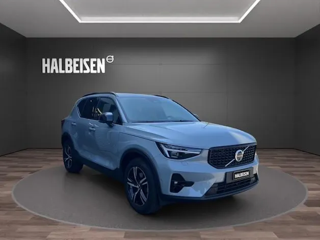 Volvo XC40 2.0 B4 MH Plus Dark