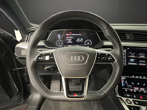 Audi e-tron S quattro
