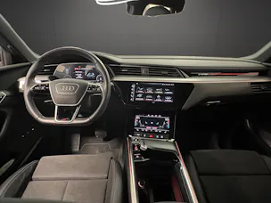Audi e-tron S quattro