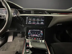 Audi e-tron S quattro