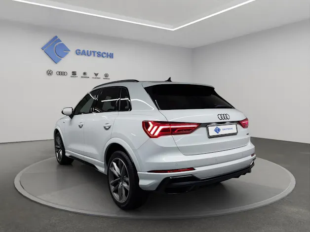 Audi Q3 35 TDI S line quattro S-tronic