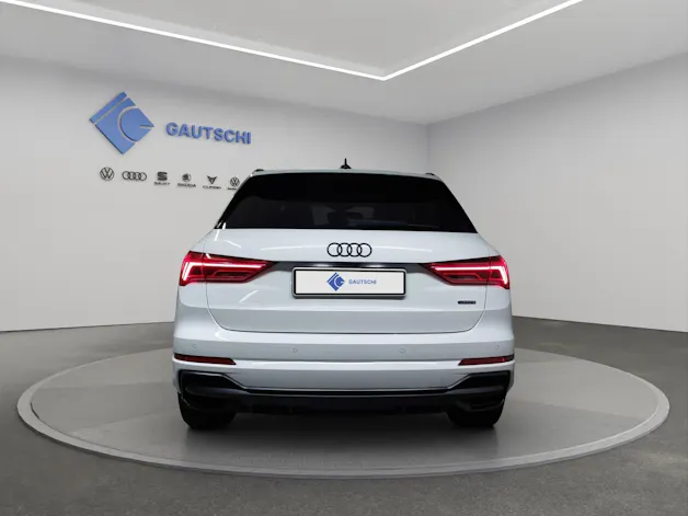 Audi Q3 35 TDI S line quattro S-tronic