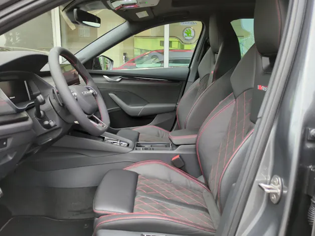 Škoda Octavia Combi 2.0 TSI DSG RS