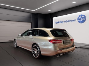 Vehicle image MERCEDES-BENZ E 220 d Swiss Star AMG Line 4matic Kombi