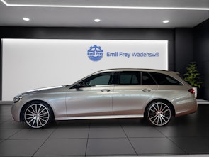 Vehicle image MERCEDES-BENZ E 220 d Swiss Star AMG Line 4matic Kombi