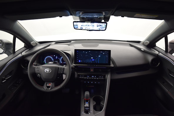 Vehicle image 12