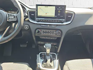 Kia Ceed 1.5 T-GDi MHEV Power