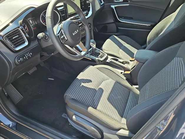 Kia Ceed 1.5 T-GDi MHEV Power