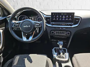 Kia Ceed 1.5 T-GDi MHEV Power