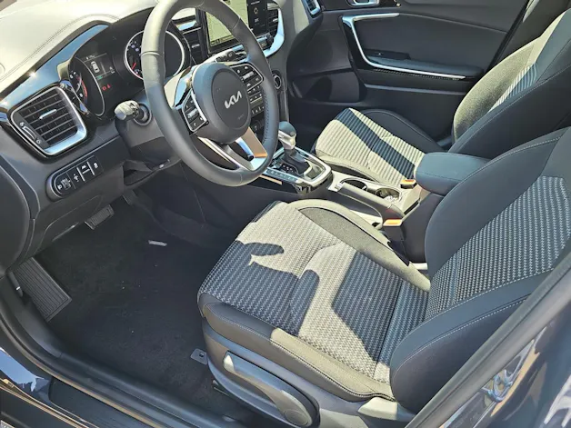 Kia Ceed 1.5 T-GDi MHEV Power