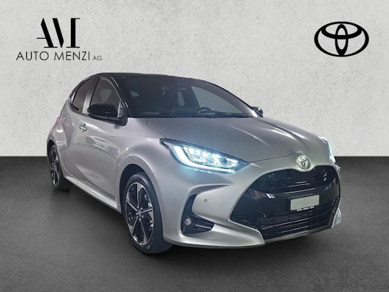 First vehicle image