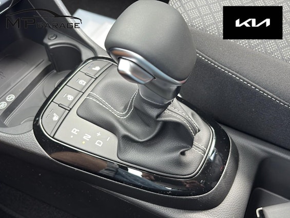 Vehicle image 12 Vehicle image 12