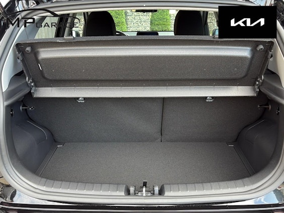 Vehicle image 5 Vehicle image 5