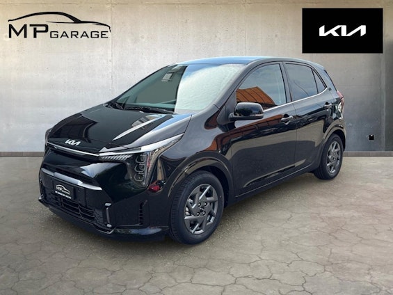 First vehicle image First vehicle image