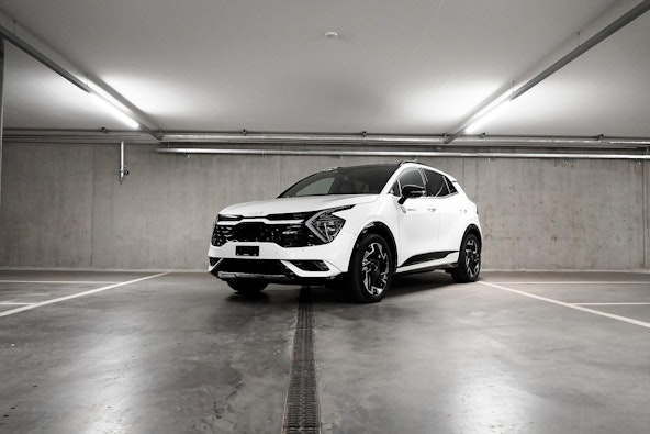 First vehicle image