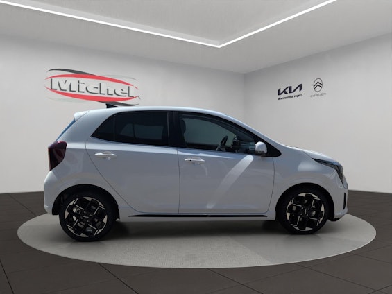 Vehicle image 6 Vehicle image 6