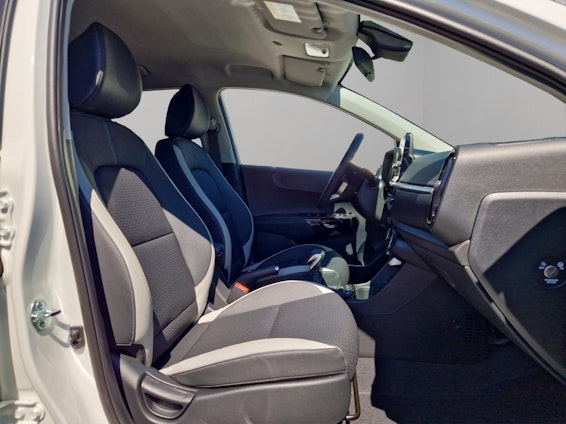 Vehicle image 9 Vehicle image 9