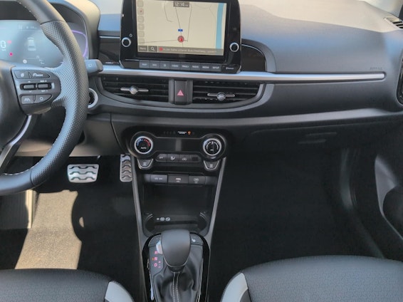 Vehicle image 12 Vehicle image 12