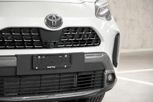 Fahrzeugbild TOYOTA Yaris Cross 1.5 VVT-i HSD Premium AWD-i