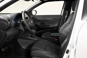 Vehicle image TOYOTA Yaris Cross 1.5 VVT-i HSD Premium AWD-i