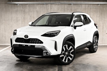 Vehicle image TOYOTA Yaris Cross 1.5 VVT-i HSD Premium AWD-i