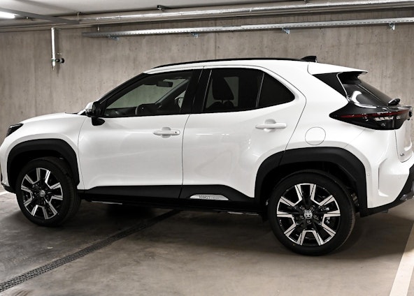 Vehicle image 6 Vehicle image 6