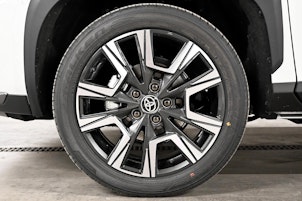 Vehicle image TOYOTA Yaris Cross 1.5 VVT-i HSD Premium AWD-i