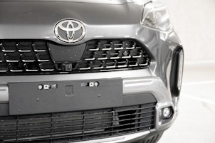 Vehicle image TOYOTA Yaris Cross 1.5 VVT-i HSD Premium AWD-i